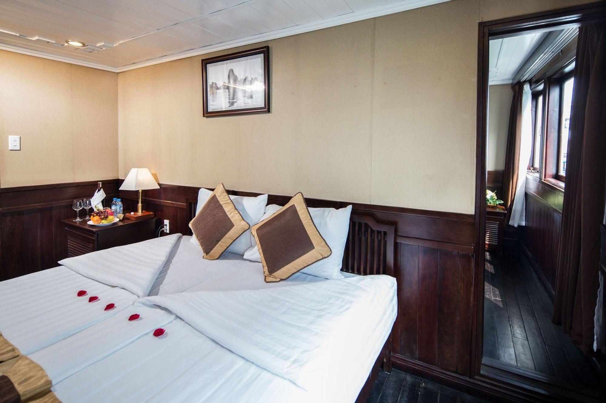 Pelican Classic Cruise Ha Long Exterior foto